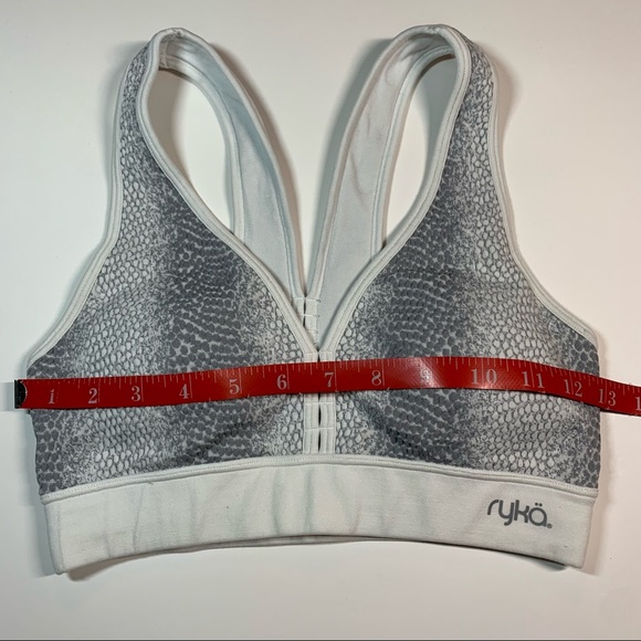 Rykä Small white snakeskin print active sports bra - Picture 6 of 10
